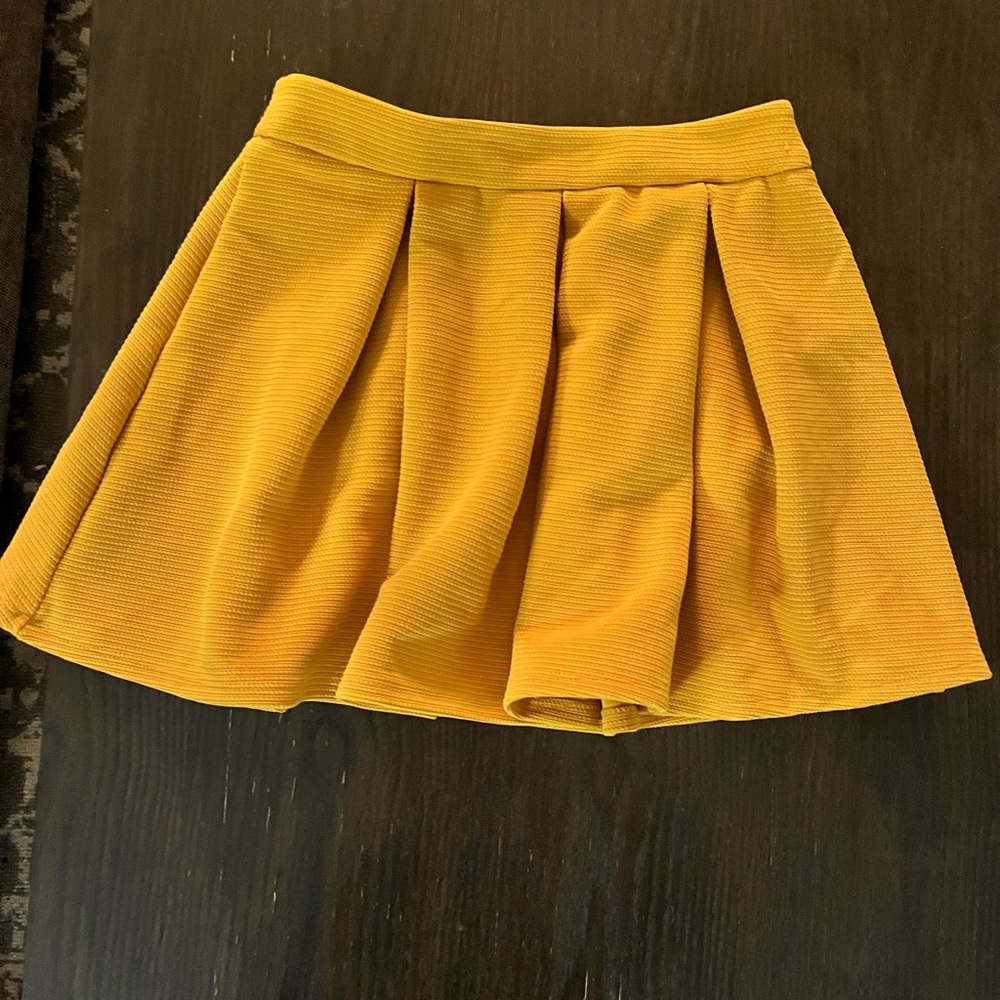 Forever 21 Saffron Yellow Pleated Skirt